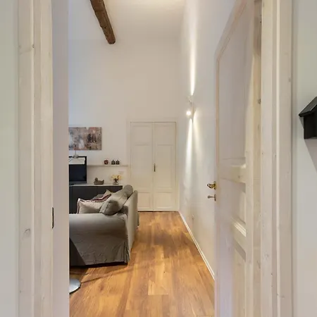 招待所 900 - 利沃诺