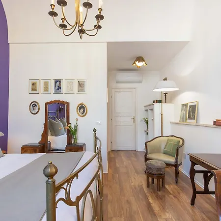 900 - 招待所 利沃诺